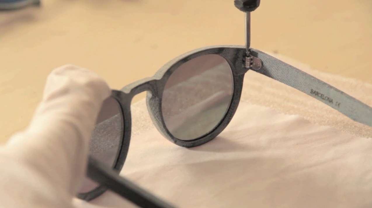 Coup d'oeil sur les lunettes en bois : Palens (5/8)